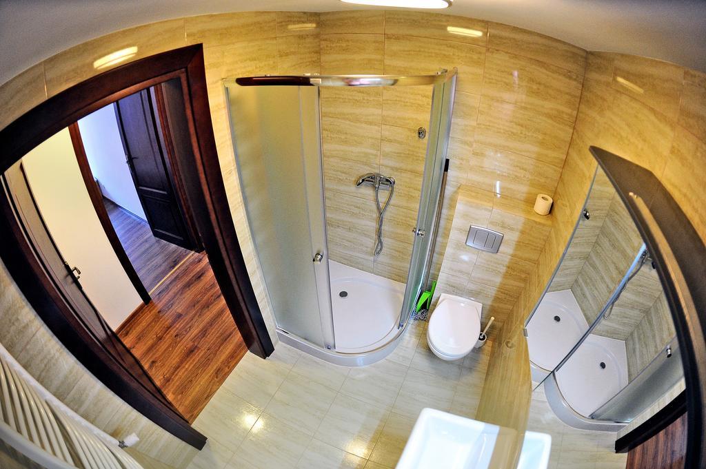 Korona Hostel Elblag Buitenkant foto