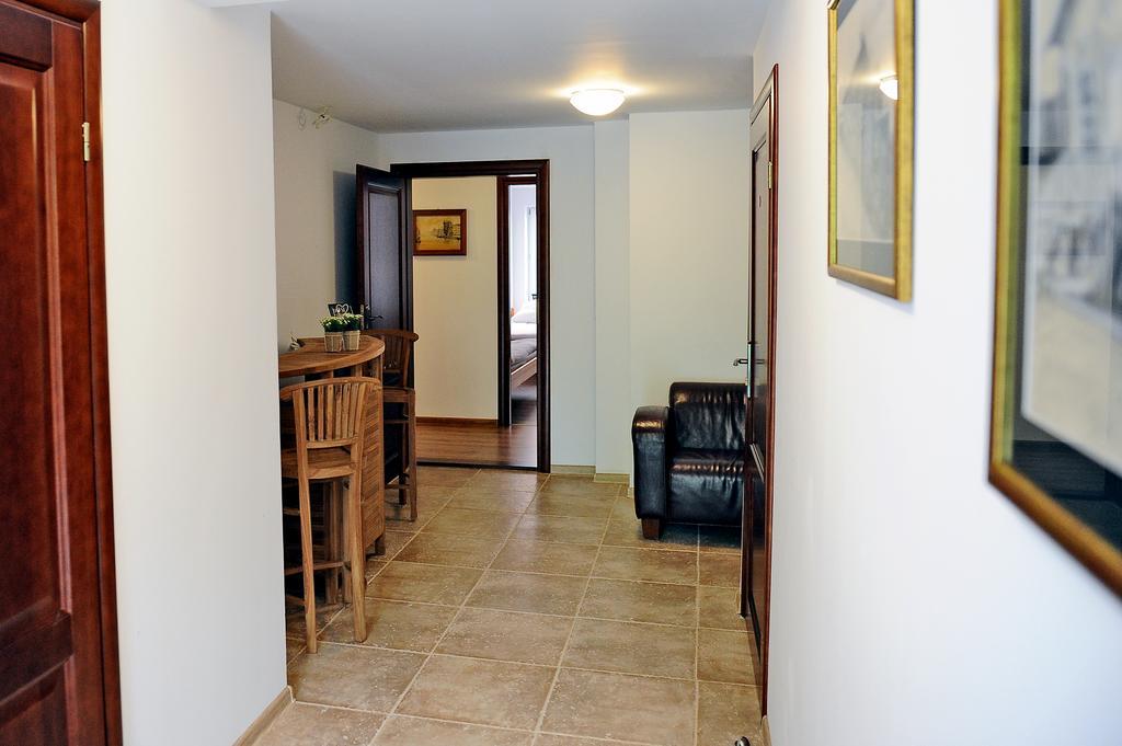 Korona Hostel Elblag Buitenkant foto