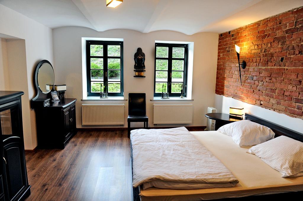Korona Hostel Elblag Buitenkant foto