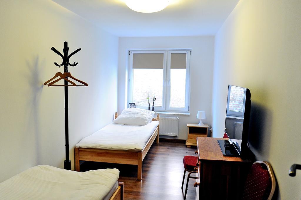 Korona Hostel Elblag Buitenkant foto